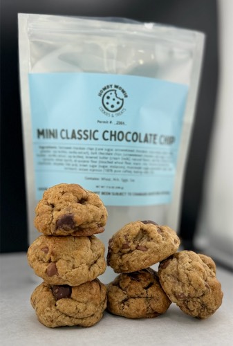 Bag of six Classic Choc Chip cookies