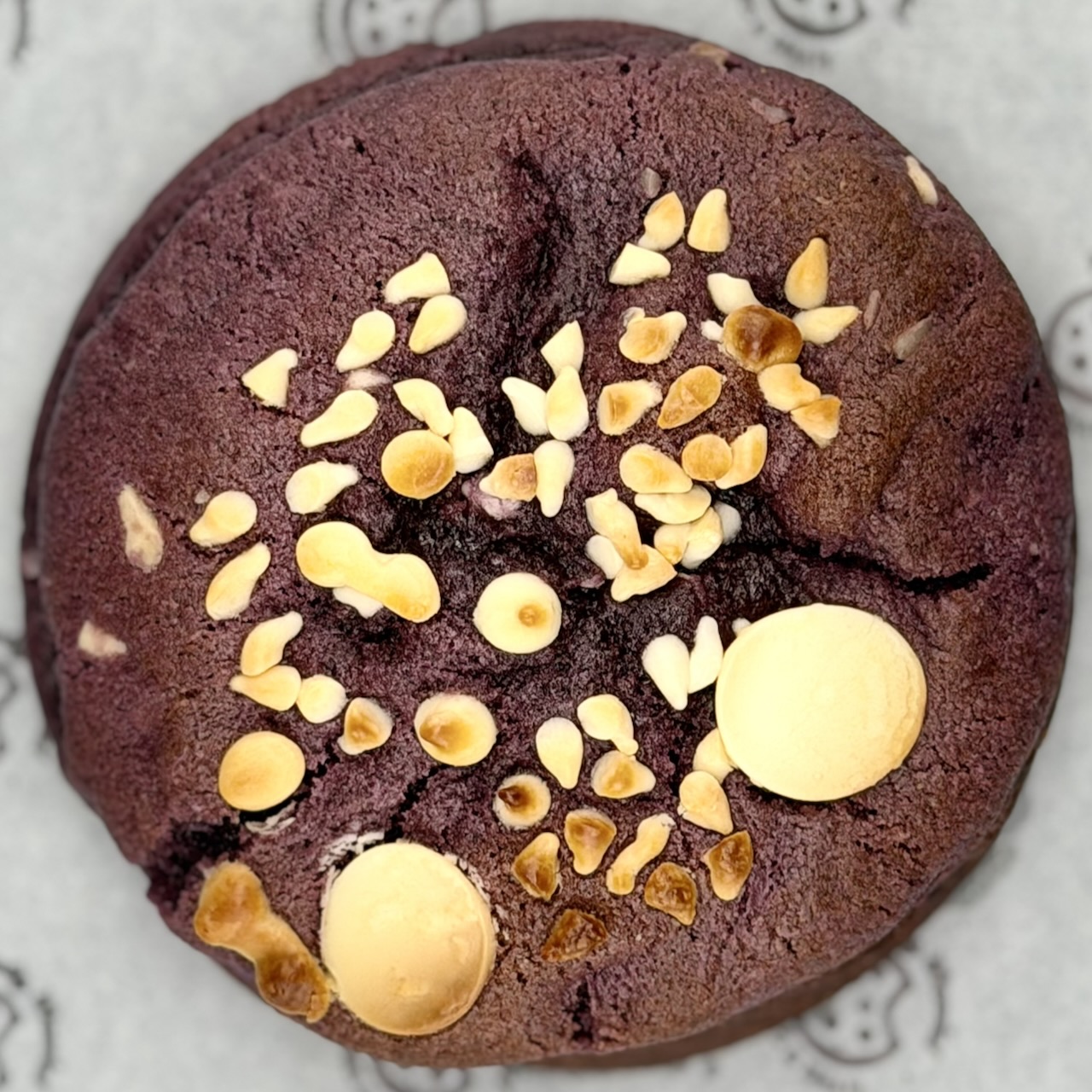 Ube Macadamia cookie
